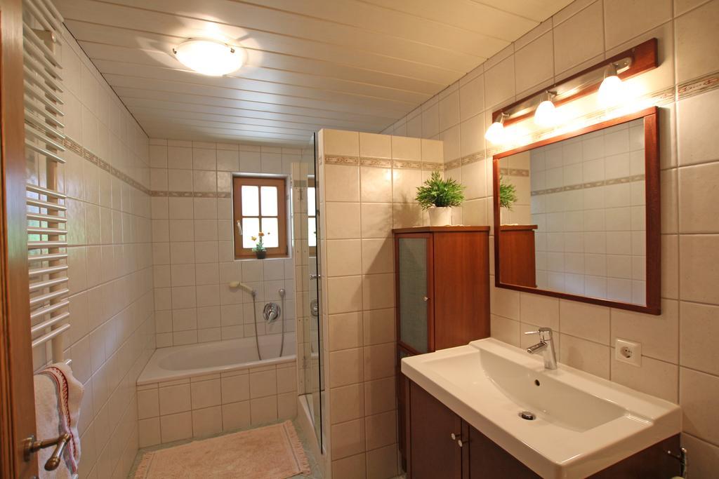 Apart Raetia Apartment Pfunds Bagian luar foto